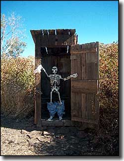 Outhouse in Midas